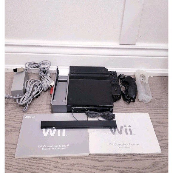 Nintendo Other - Nintendo Wii Console RVL-001 Bundle - TESTED
